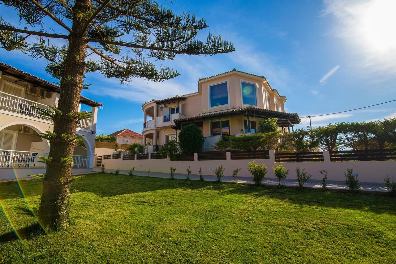 Kondarini - Stunning Sea Views, 290m From The Beach, By Zantewize